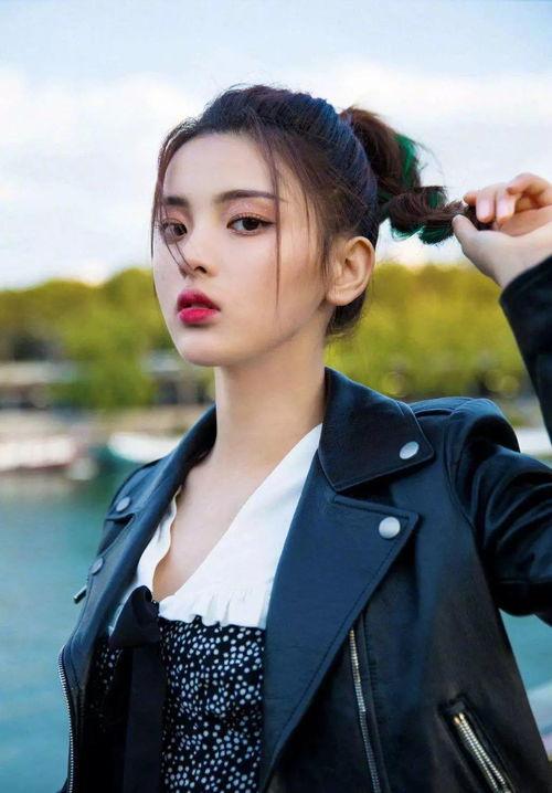 娱乐吃瓜小可爱白鹿,娱乐圈的甜蜜瓜果,揭秘明星背后的故事 第3张 娱乐吃瓜小可爱白鹿,娱乐圈的甜蜜瓜果,揭秘明星背后的故事 第3张